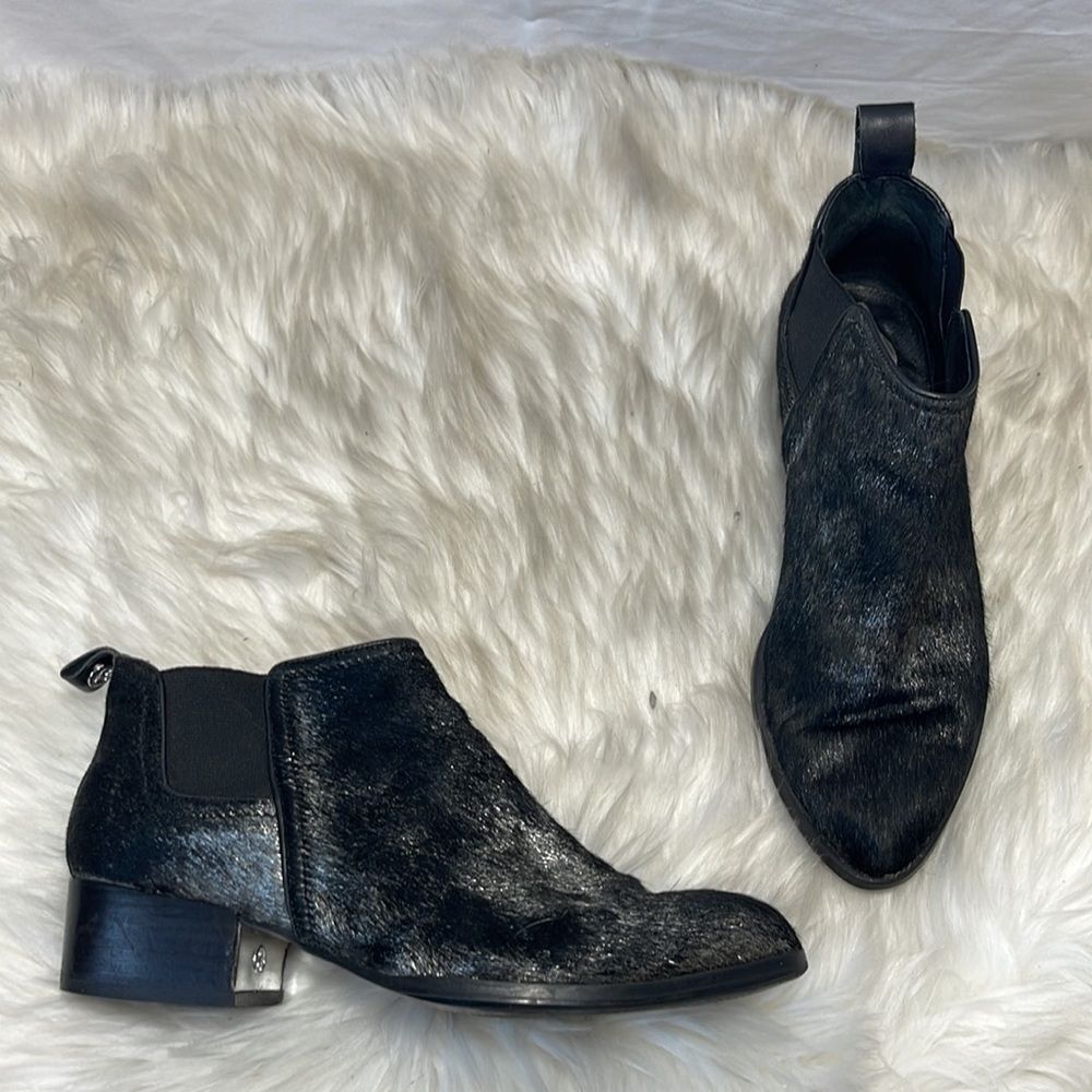 The Wishbone Collection Frankie Black Cow Hair Leather Booties Sz 7.5